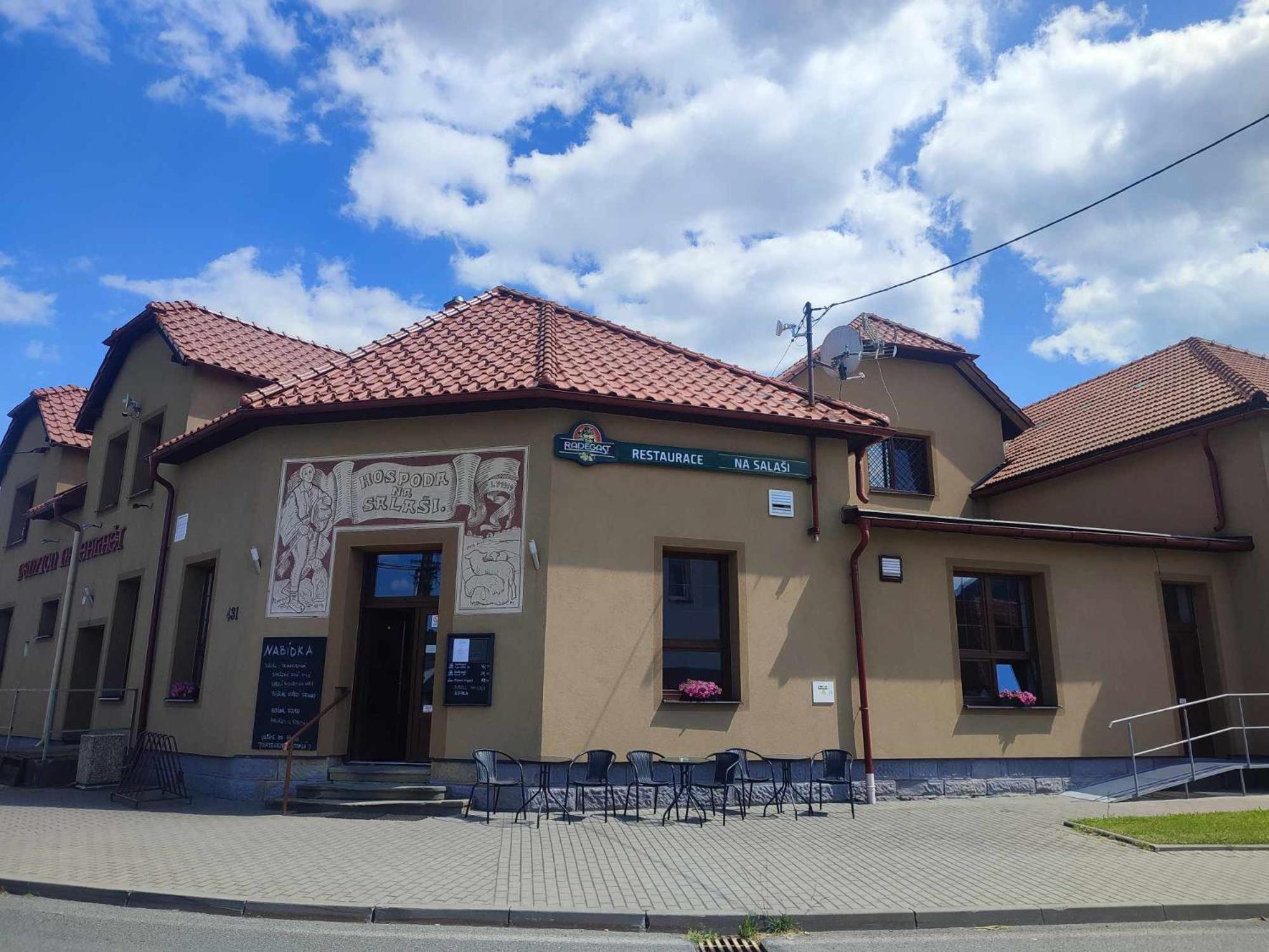 Penzion A Restaurace Na Salasi Hutisko Bagian luar foto