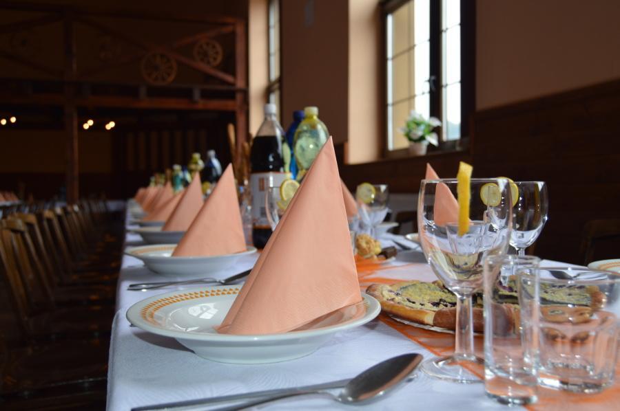 Penzion A Restaurace Na Salasi Hutisko Bagian luar foto